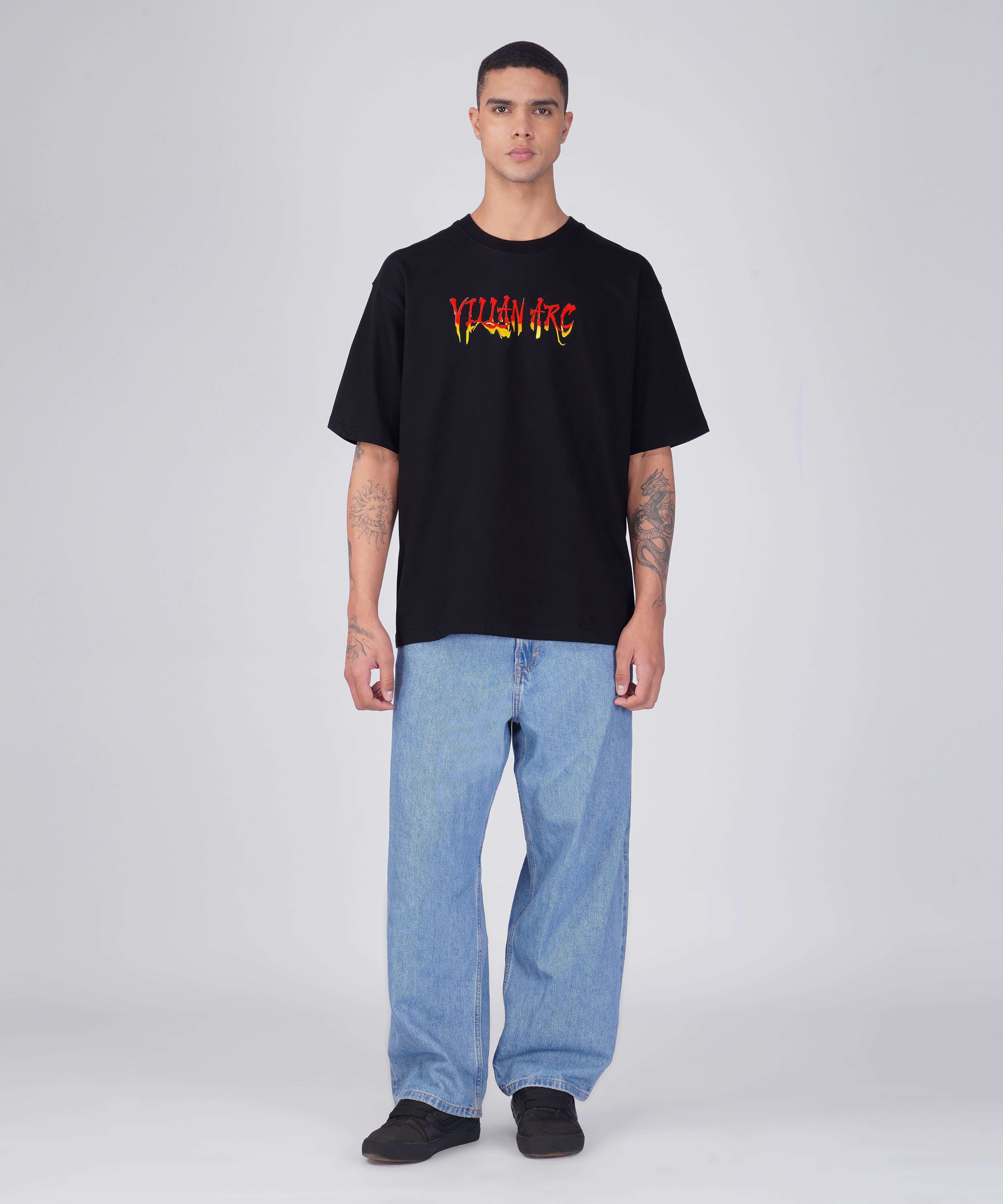 "VILAN ARC" OVERSIZED TSHIRT