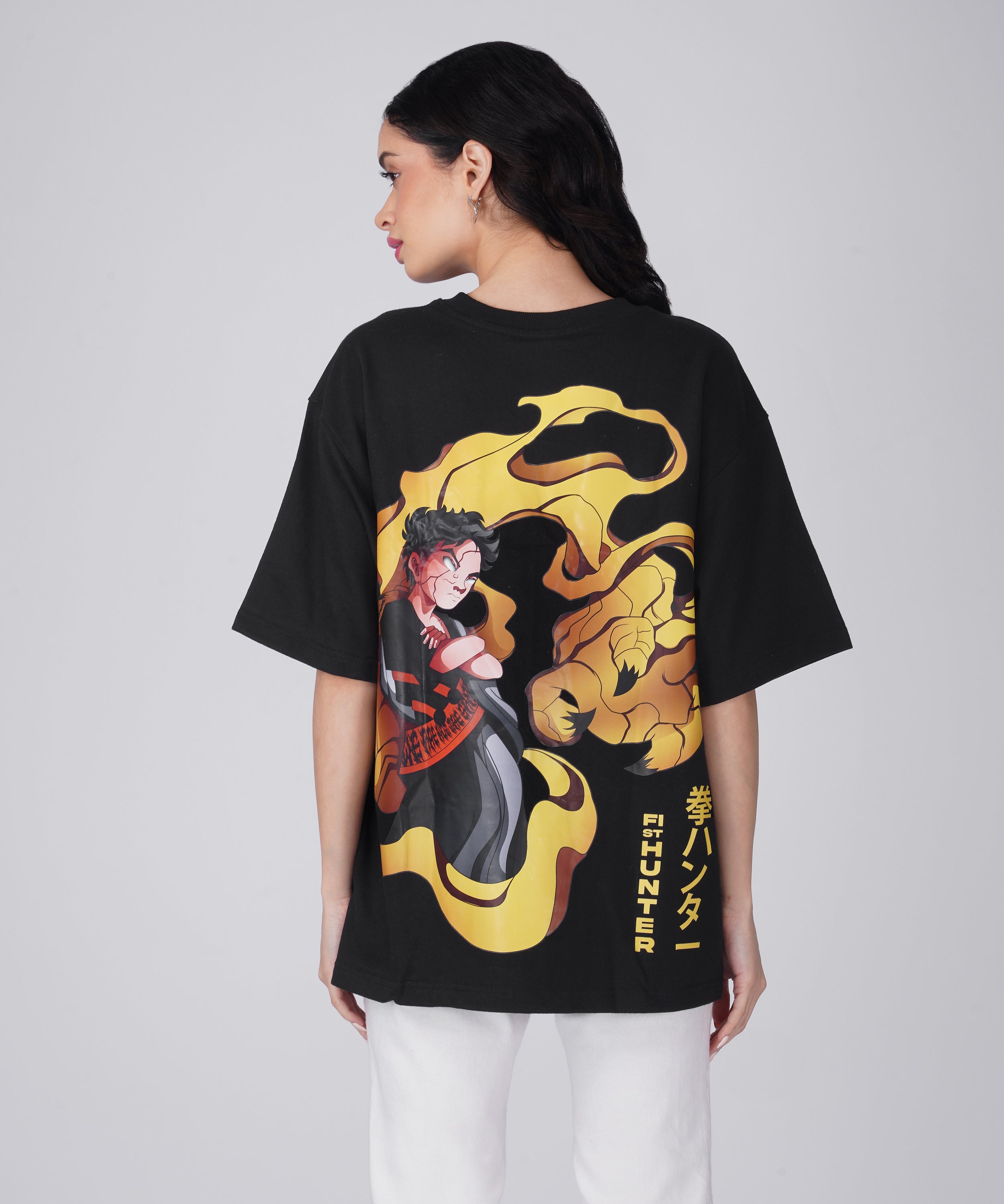 “FIST HUNTER” OVERSIZED TSHIRT