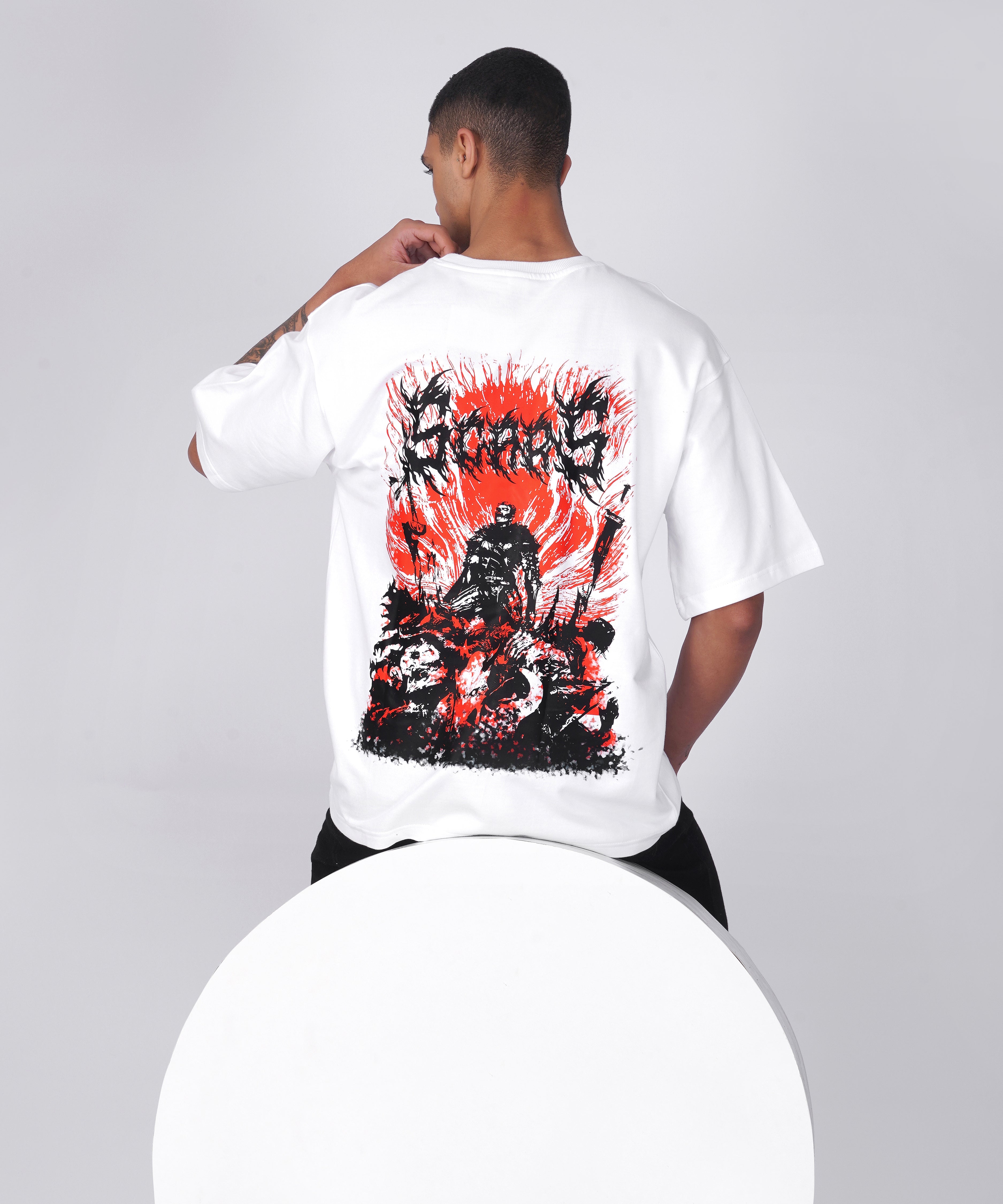“SCARS” OVERSIZED TSHIRT