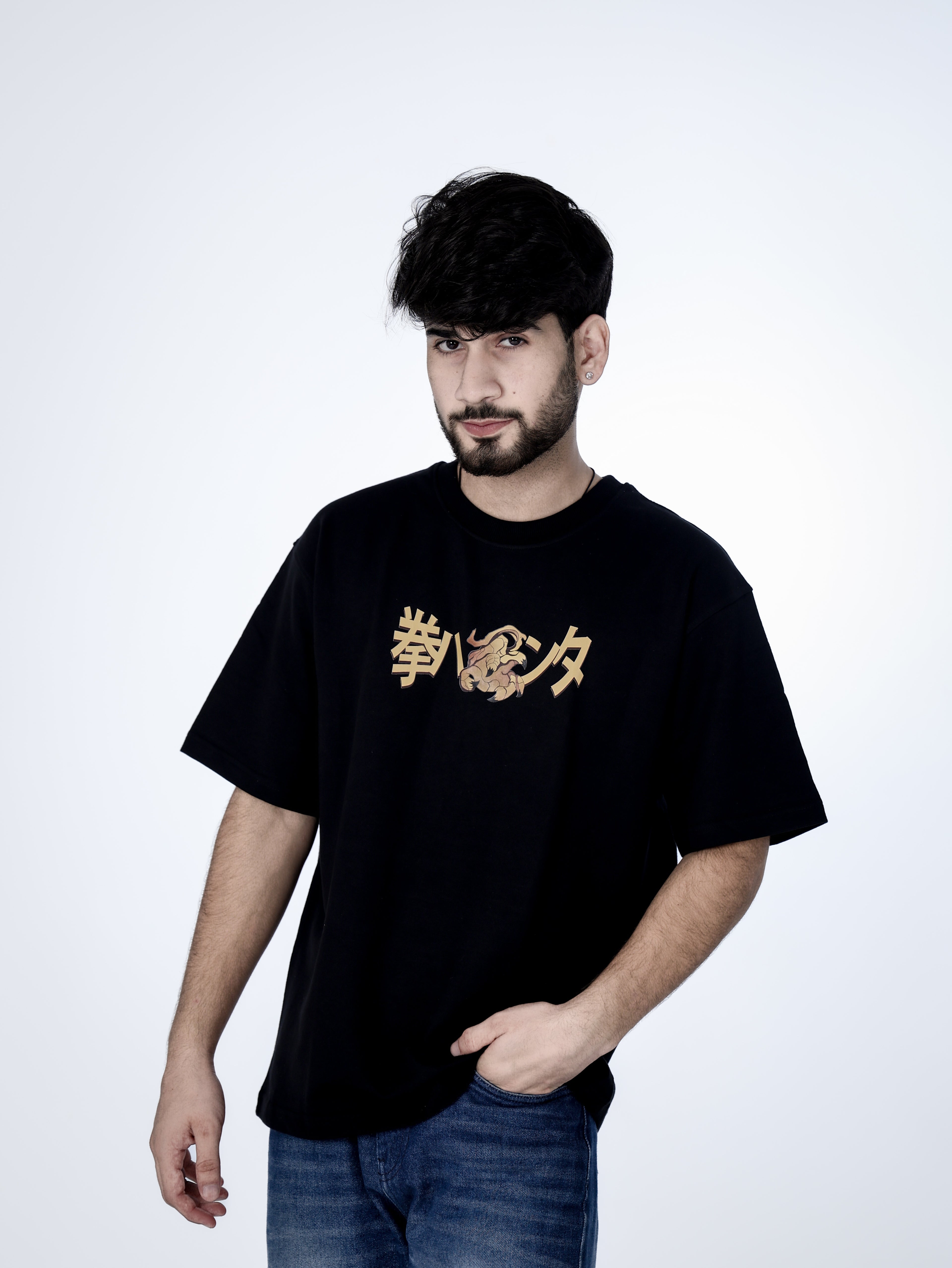 FIST HUNTER GRAPHIC PRINTED OVERSIZED TEE UNISEX FIT
