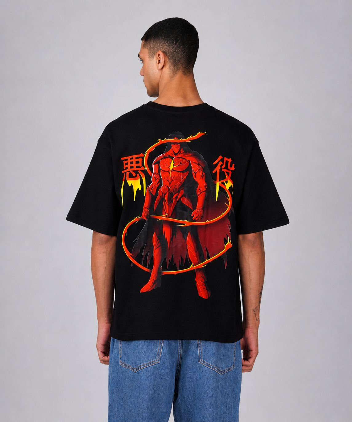 "VILAN ARC" OVERSIZED TSHIRT